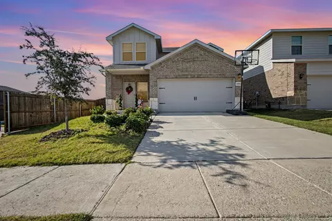 1301 Draper Ln, Forney, TX 75126