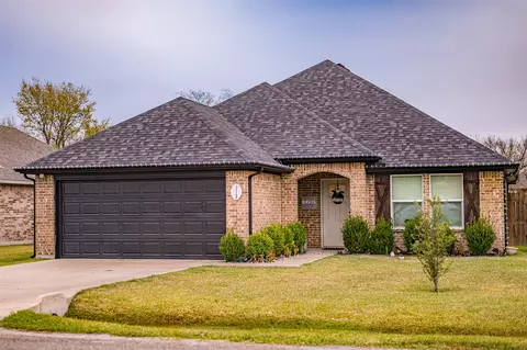 113 Halifax Cir, Palmer, TX 75152