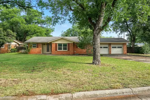 1618 Wychwood Dr, Abilene, TX 79605