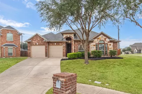 2907 Crystal Way, Grand Prairie, TX 75052