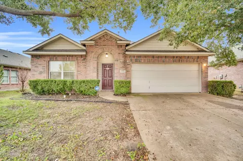 2755 Sun Rise Ln, Grand Prairie, TX 75052