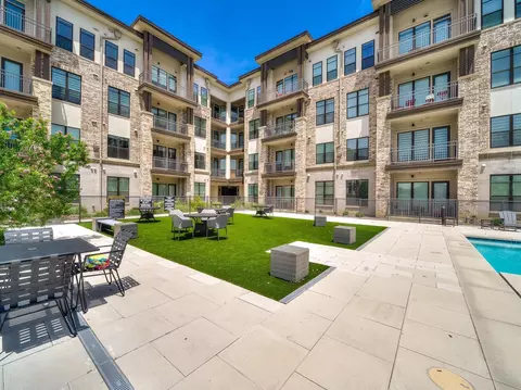 2700 Old Denton Rd #3325, Carrollton, TX 75007