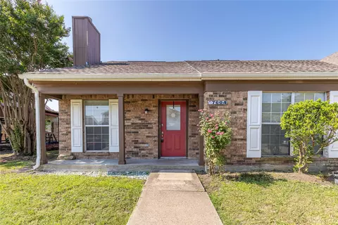 7604 Cousteau Dr, Rowlett, TX 75088