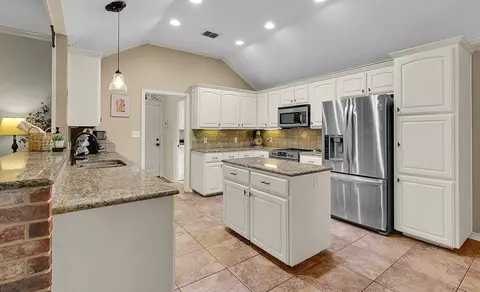 10516 T Bury, Waco, TX 76708 photo 8