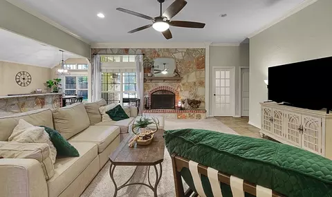 10516 T Bury, Waco, TX 76708 photo 4
