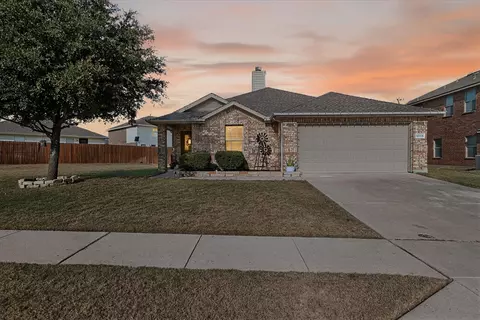 12418 Worthington Ln, Rhome, TX 76078