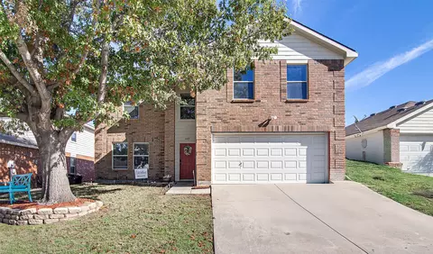 6425 Meadow Way Ln, Fort Worth, TX 76179