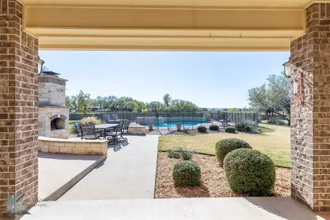 Exterior - 517 Prosperity Rd, Abilene, TX 79602 photo 7 of 13