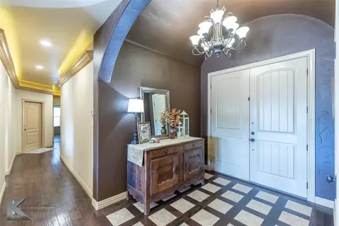 Entry Way - 517 Prosperity Rd, Abilene, TX 79602 photo 2 of 2