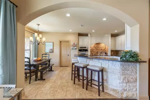 Kitchen - 517 Prosperity Rd, Abilene, TX 79602 photo 1 of 4