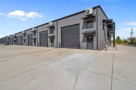 1400 N Las Vegas Trl #114, White Settlement, TX 76108