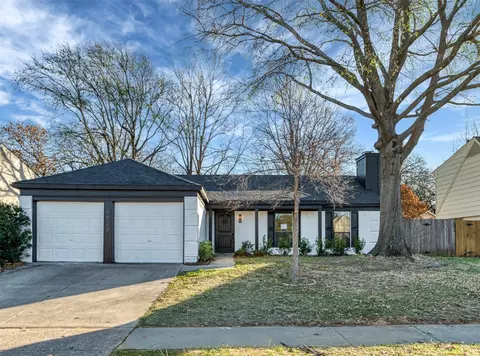 3620 Windsong Ln, Bedford, TX 76021