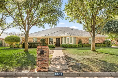 6612 Diamond Ridge Dr, North Richland Hills, TX 76180