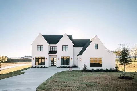 12512 Bella Quinn Dr, Fort Worth, TX 76126