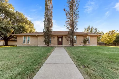1812 Trinity Dr, Waco, TX 76710