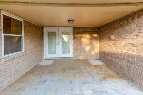 Exterior - 1812 Trinity Dr, Waco, TX 76710 photo 2 of 5