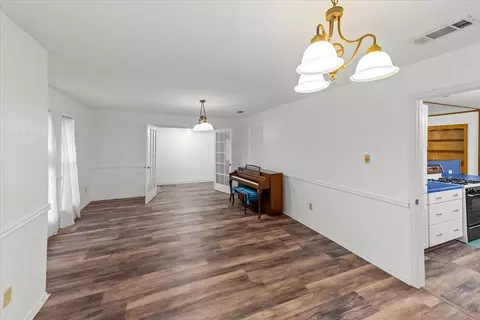 Dining - 1812 Trinity Dr, Waco, TX 76710 photo 1 of 1