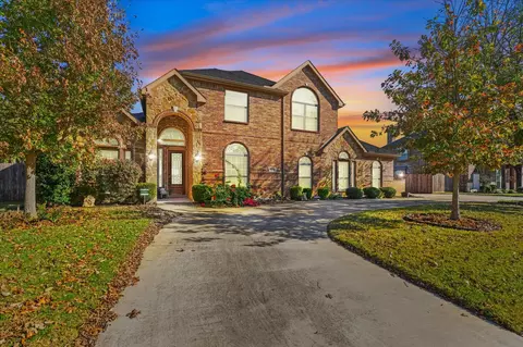 305 Fountain Creek Ct, Ovilla, TX 75154