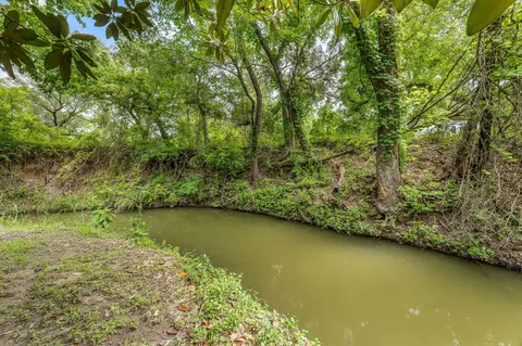 2917 Waterwood Ct, Granbury, TX 76048