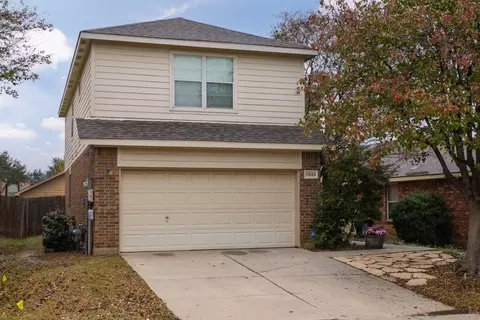 11929 Brown Fox Dr, Fort Worth, TX 76244