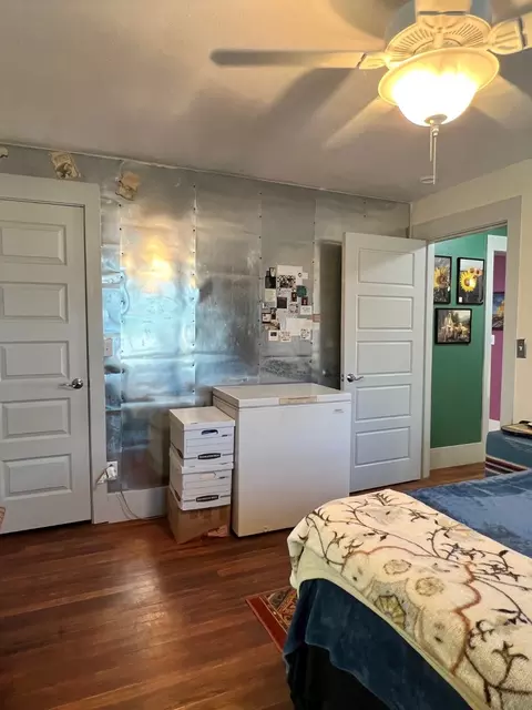 Bedroom - 700 E Highland Ave, Comanche, TX 76442 photo 2 of 4