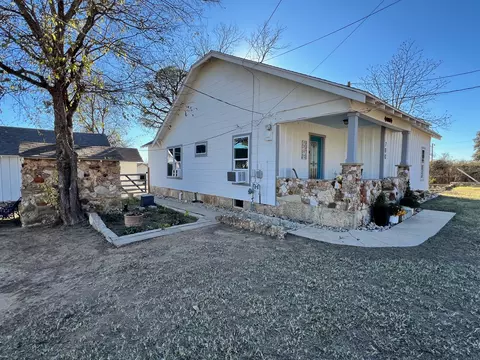 Other - 700 E Highland Ave, Comanche, TX 76442 photo 8 of 12
