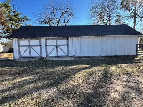 Other - 700 E Highland Ave, Comanche, TX 76442 photo 4 of 12