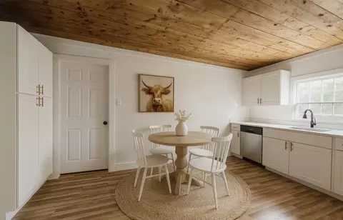 Dining - 307 E Grand Ave, Comanche, TX 76442 photo 1 of 1
