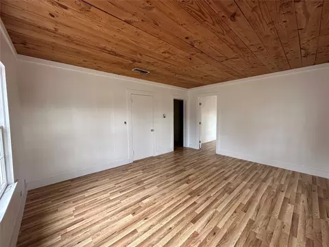 Living - 307 E Grand Ave, Comanche, TX 76442 photo 3 of 4