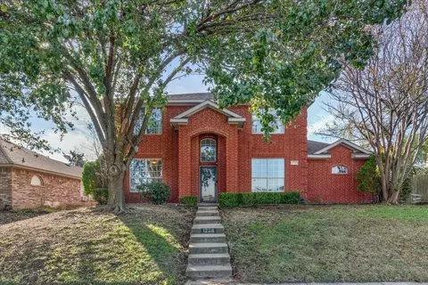 1208 Weaver St, Cedar Hill, TX 75104