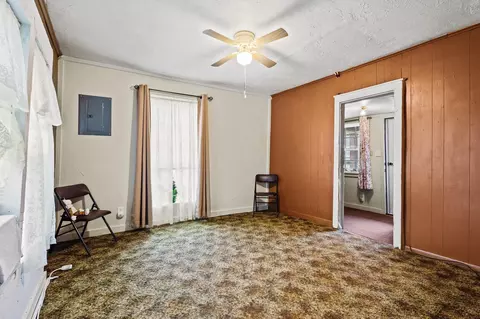 Living - 512 S Lamar Ave, Denison, TX 75021 photo 1 of 2