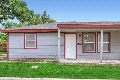 1102 Jefferson St #A & B, Mckinney, TX 75069