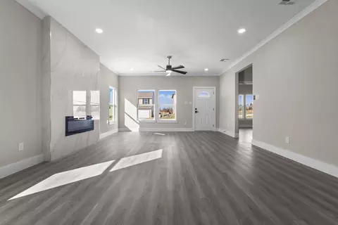 Living - 303 Paschall Blvd, Mabank, TX 75147 photo 3 of 5
