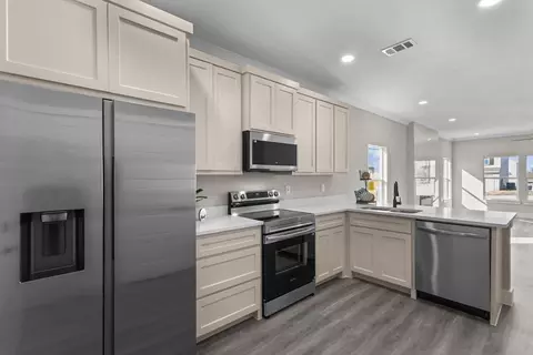 Kitchen - 303 Paschall Blvd, Mabank, TX 75147 photo 4 of 4