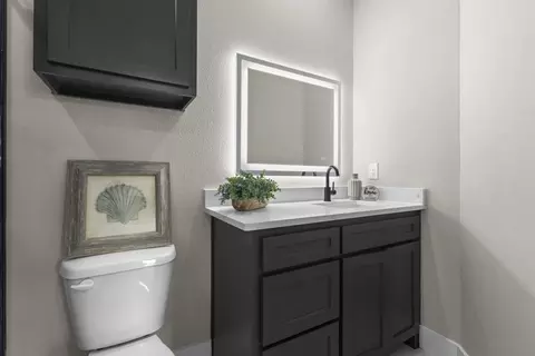 Bath - 303 Paschall Blvd, Mabank, TX 75147 photo 1 of 3