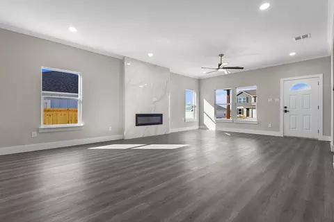 Living - 303 Paschall Blvd, Mabank, TX 75147 photo 1 of 5