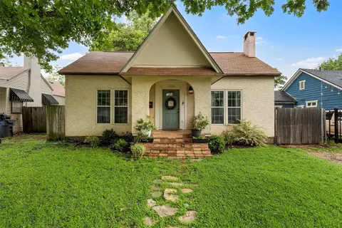 2923 Live Oak Ave, Waco, TX 76708