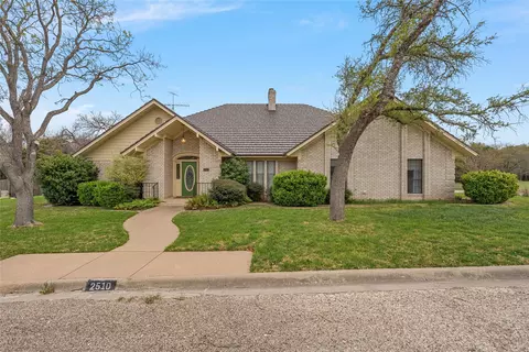 2510 Oak Rdg, Clifton, TX 76634