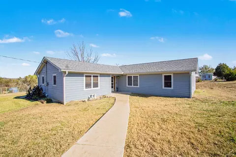8901 Eastview Dr, Crandall, TX 75114