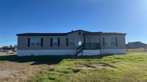 288 Salt Grass Cir, Poolville, TX 76487