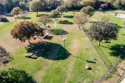 920 Brook Forest Ln, Euless, TX 76039 photo 34