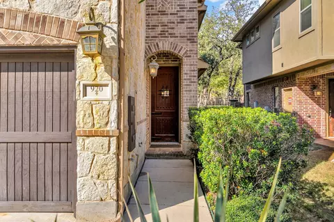 920 Brook Forest Ln, Euless, TX 76039 photo 7
