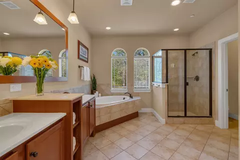 920 Brook Forest Ln, Euless, TX 76039 photo 23