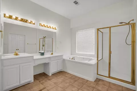 Bath - 1610 Mapleleaf Fall Dr, Allen, TX 75002 photo 1 of 4