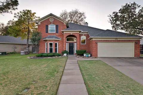 509 Coker Valley Dr, Kennedale, TX 76060