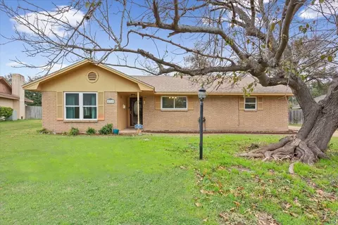 5719 Stratford Dr, Waco, TX 76710