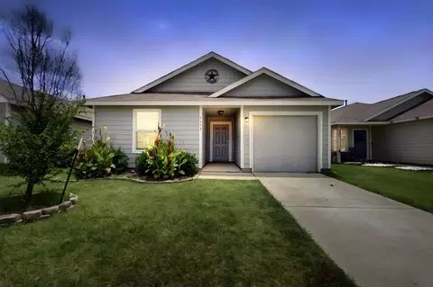 1430 Highbridge Blvd, Crandall, TX 75114