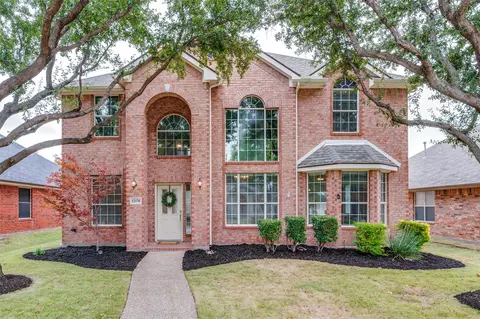 12170 Red Hawk Dr, Frisco, TX 75033