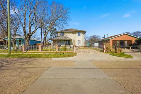1907 Angelina Dr, Dallas, TX 75212
