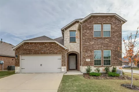 10100 Breezeway Dr, Aubrey, TX 76227